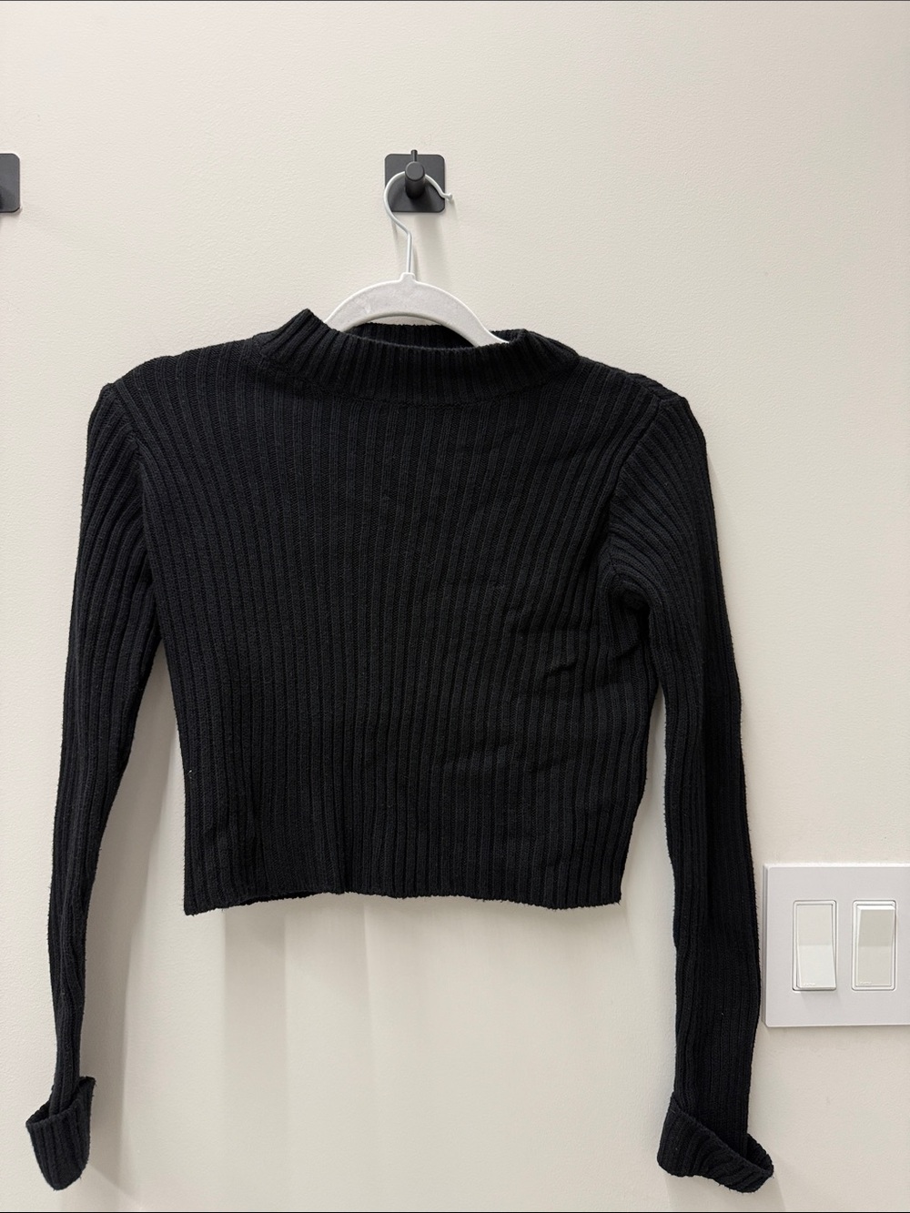 Pull&Bear Black Ribbed Mock-Neck Long-Sleeve Crop Top